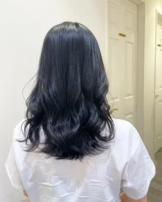 セミロング カラー シールエクステ横浜 🐏☁️miminaのヘアスタイル