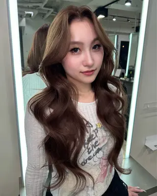 ロング カラー 艶カラー♡クール トレンドヘア♡アユミのヘアスタイル