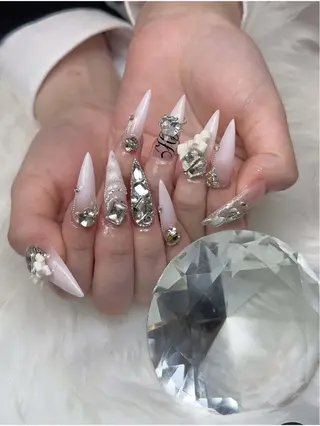 ネイル Julli NailStudioのネイルデザイン
