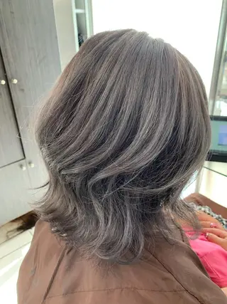 ミディアム カラー ヘアアレンジ アートディレクター 尾内 友美のヘアスタイル