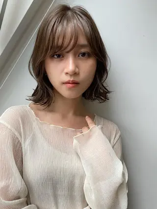 ミディアム カラー 🌼渋谷韓国レイヤー 桑尾幸奈🌼のヘアスタイル