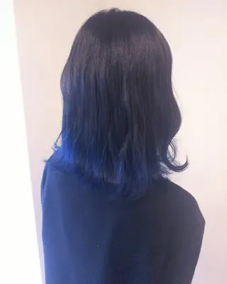 カラー ミディアム RU RIのヘアスタイル