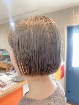 カラー 関野 そらのヘアスタイル
