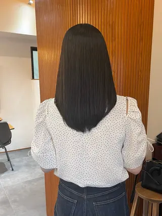 ロング 安達 俊亮のヘアスタイル