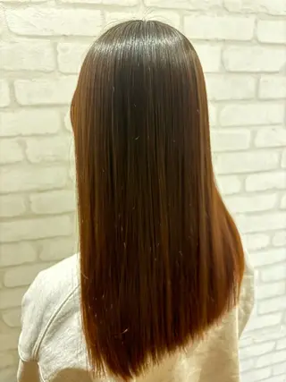 ロング 秋葉 万柚子のヘアスタイル