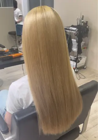 ロング 西村 歩真のヘアスタイル