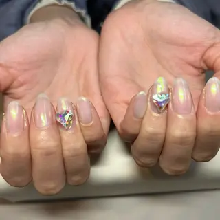 ネイル クレセントアイ Runaの眉毛・アイブロウイメージ