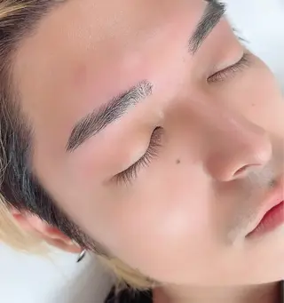 アイブロウ アイブロウサロン Eyepreme渋谷 【眉毛専門店】所属・森山 奈保子の眉毛・アイブロウイメージ