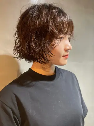 ショート パーマ カノン/透明感カラー /酸性ストレートのヘアスタイル