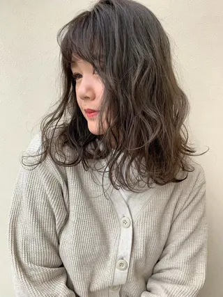 ミディアム カラー 立川 奈那子のヘアスタイル
