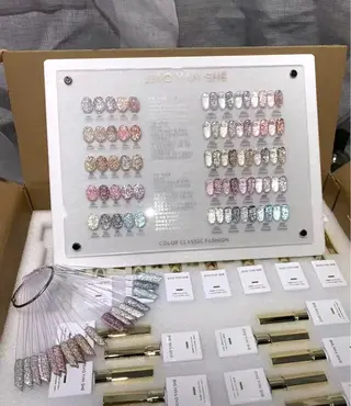 ショート めぐみのネイルサロン スタッフ練習のネイルデザイン