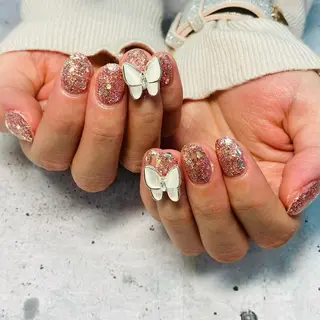 ネイル ボディビルダーSal on.DeNiinaのネイルデザイン
