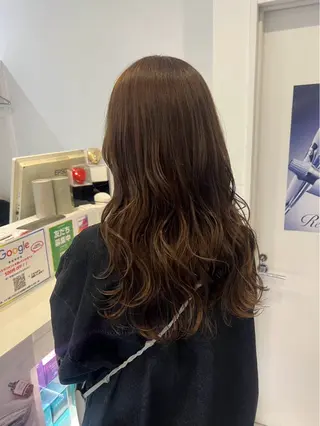 カラー 中山 朱のヘアスタイル