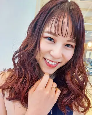 セミロング カラー ブリーチ・ハイトーン 特化🎉内山のヘアスタイル