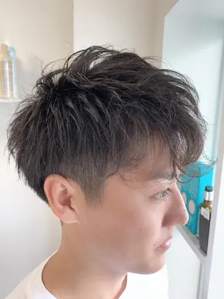 ショート 友利 一馬のヘアスタイル