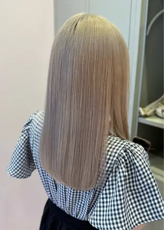 ロング 艶髪特化矯正カット ✨️MOMOEのヘアスタイル