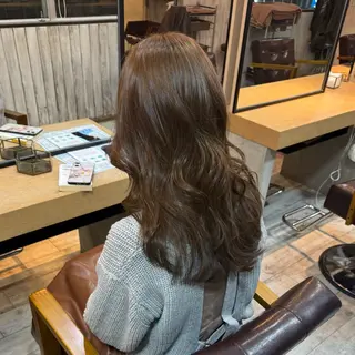 セミロング カラー い な み ま なのヘアスタイル