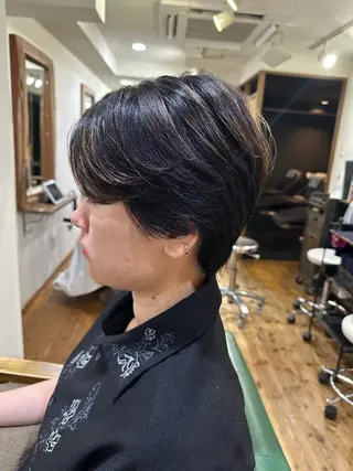 ショート 原田 梨乃のヘアスタイル