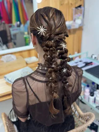 ヘアアレンジ 鷲見 望のヘアスタイル