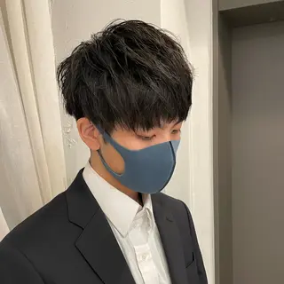 ショート メンズ オザキクウガ/ ブリーチ/髪質改善のヘアスタイル