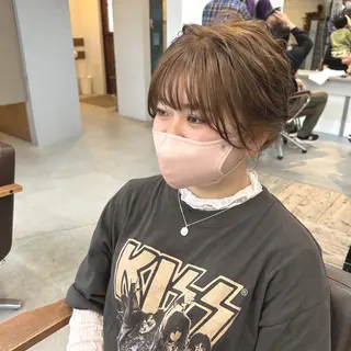 ミディアム 綿貫 美雪のヘアスタイル