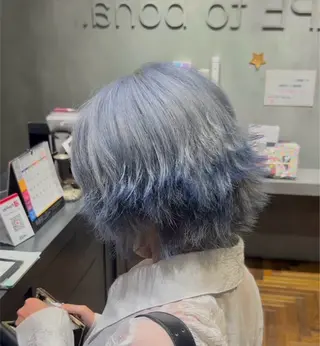 ショート カラー ハイトーン、カラー 特化⟡.·すわ☁️のヘアスタイル