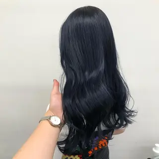 ロング 寒色＆ブリーチ特化 寒色MiOのヘアスタイル