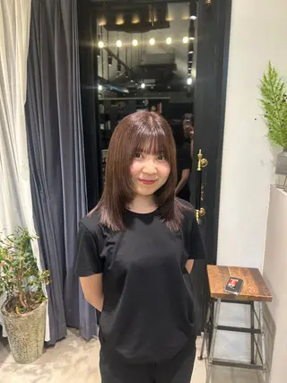 ミディアム 高林 ココのヘアスタイル