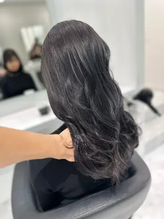 セミロング カラー 赤み消し🌿 透明感カラー🫧のヘアスタイル