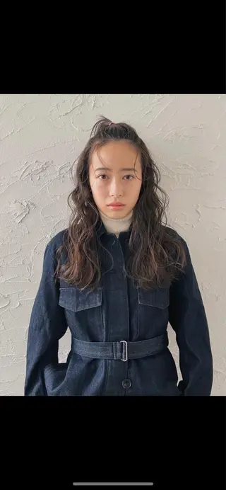 ロング ヘアアレンジ 藤原 怜央のヘアスタイル