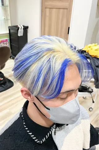 ショート カラー 🌈派手髪ハイトーン 🌈鈴木亮太🌈のヘアスタイル