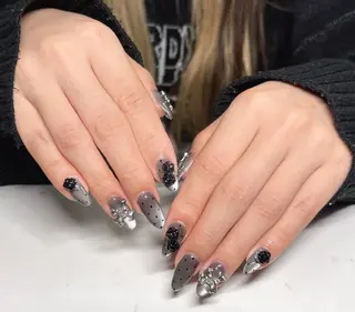 ネイル Chiara 長さだしのネイルデザイン