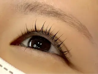 マツエク・マツパ esthe & eyelash tiara所属・esthe &eye lash tiaraのマツエク・マツパデザイン