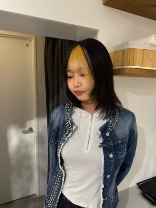 カラー 中澤 眸乃のヘアスタイル