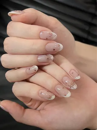 ネイル EE.Nail所属・FuFu.Nail 2️⃣番のネイルデザイン