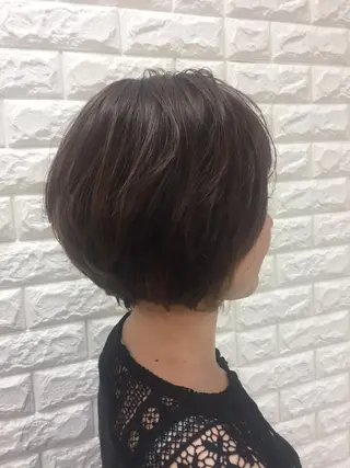 ショート 盛れるレイヤーカット 得意🌹井上美沙のヘアスタイル
