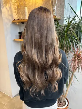 ロング カラー 🌼ハイライト透明感 🌼maiのヘアスタイル