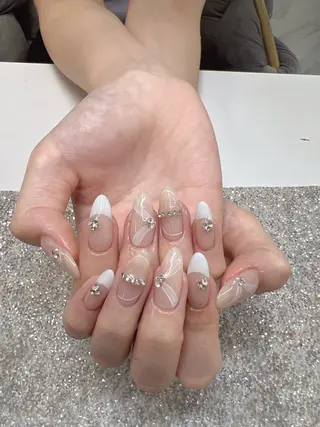 ネイル Guarendo錦糸町店所属・ガレンドウ 白澤 愛子のネイルデザイン