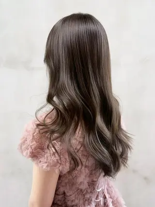 セミロング カラー ITbyALBUM 藤沢店のヘアスタイル