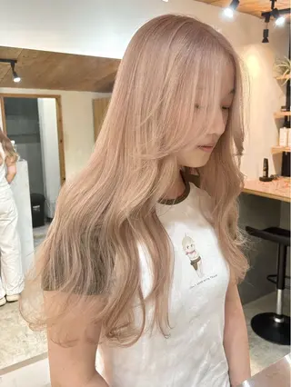 ロング カラー ヘアアレンジ 韓国/ハイトーン/ ボブ🎀MIKU🎀のヘアスタイル