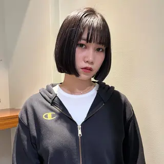 ショート グレージュ🐰透明感 カラー🫧akihoのヘアスタイル