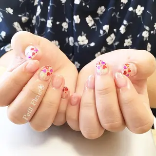 ネイル Petit Fleur所属・青柳 亜梨奈のマツエク・マツパデザイン
