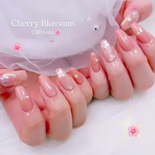 ネイル CULET MOEのネイルデザイン