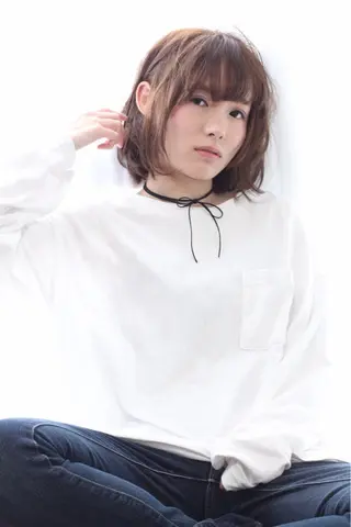 ミディアム カラー パーマ 安達 俊亮のヘアスタイル