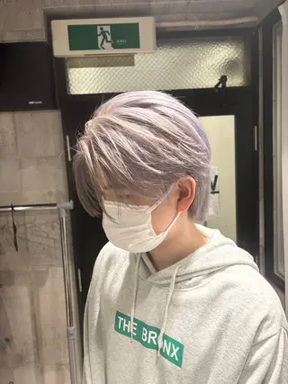 カラー メンズ _WHITE / KENTOのヘアスタイル