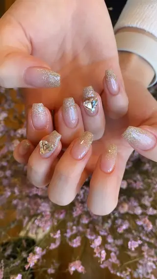 ネイル crystal ⭐︎ colorのネイルデザイン