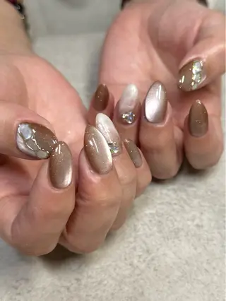 ネイル ネイルルーム チャームのネイルデザイン
