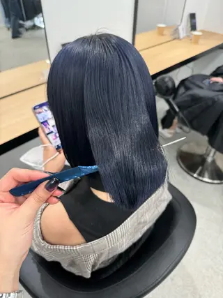 ミディアム カラー 暗髪🩶ラベンダー/ ブルー/ユウナ🤍のヘアスタイル