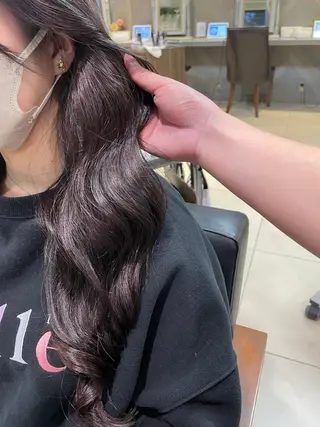 ロング カラー 透明感カラー🎀／ 寒色カラー／マツエクのヘアスタイル