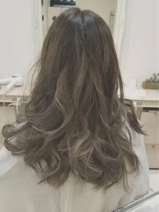 カラー 丸みショートボブ/ タッセルボブ 吉野のヘアスタイル